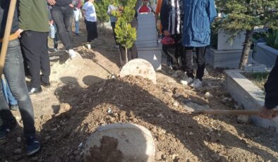 Siirt’te defnedilen kişinin mezarından ses geldi iddiası