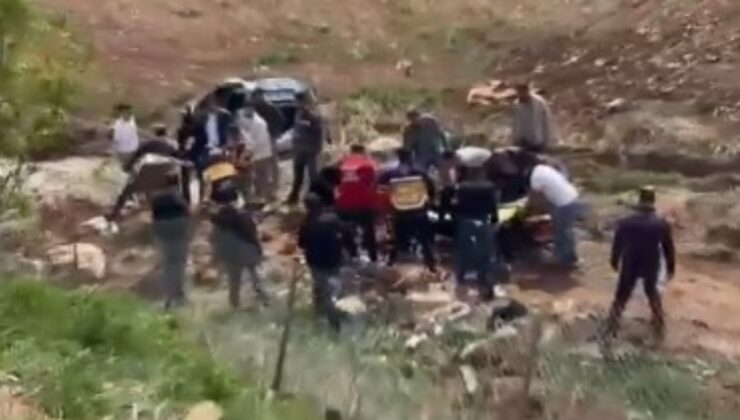 Siirt’te otomobil şarampole yuvarlandı: 3 yaralı