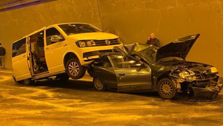 TEM’de 8 araç birbirine girdi: 8 yaralı