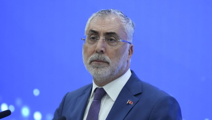 Vedat Işıkhan: Emeklilerin bayram ikramiyesi Meclis’ten geçtikten sonra hesaplara yatırılacak