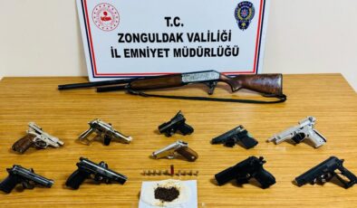 Zonguldak’ta kaçak silah operasyonunda adeta cephanelik bulundu