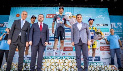 60. Cumhurbaşkanlığı Bisiklet Turu’nda ilk etabı Simon Dehairs kazandı