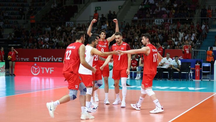A Ulusal Erkek Voleybol Grubu’nun geniş takımı aşikâr oldu