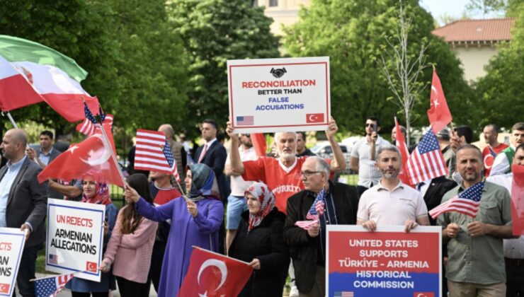 ABD’de 1915 Ermeni iddialarına karşı protesto düzenlendi
