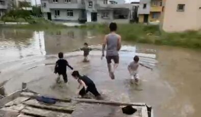 Adana’da yağmur durdu: Akıllarda bu görüntüler kaldı.