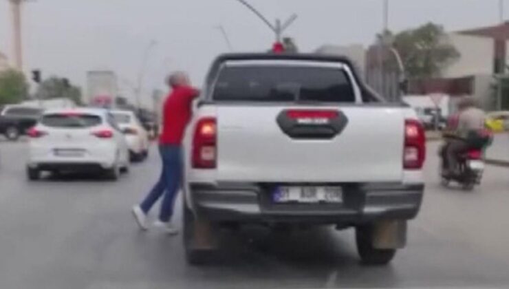 Adana’da yol kavgasında yaşlı adam yumruklandı