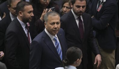 Ali Yerlikaya:  79 vilayette 127 açık hava toplantısı için müsaade verildi