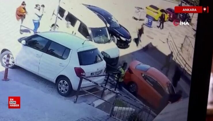 Ankara’da denetimden çıkan minibüs apartman merdivenine devrildi