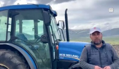 Ardahan’da tarlasına traktörüyle “Aile Yılı” yazdı