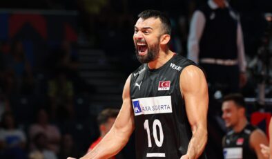 Arslan Ekşi, A Milli Takım’a veda etti