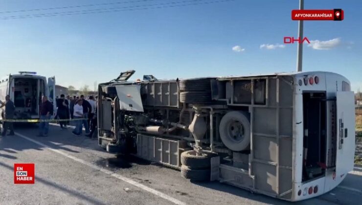 Ayfonkarahisar’da işçi servis midibüsüyle otomobil çarpıştı