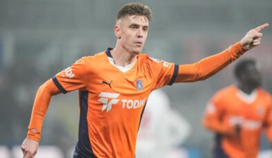 Başakşehir’in golcüsü Krzysztof Piatek için Beşiktaş argümanı