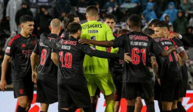 Benfica, Vitoria Guimares’i yendi