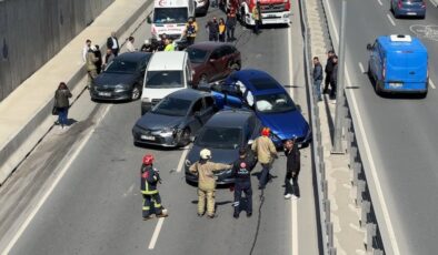 Beylikdüzü’nde alt geçitte 6 aracın karıştığı zincirleme kaza