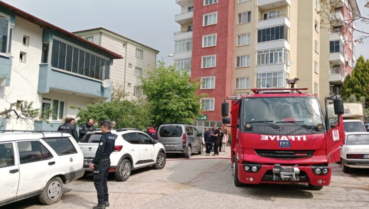 Bilecik’te bir evin zemin katında yangın çıktı