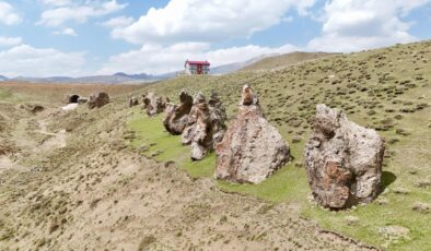 Bitlis’te ‘Nemrut’un develeri’ tahrip oluyor