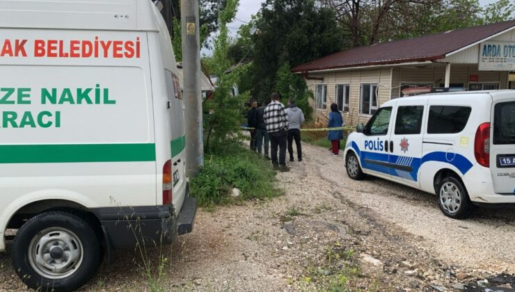 Burdur’da yol kenarında bulunan yaşlı bayandan acı haber