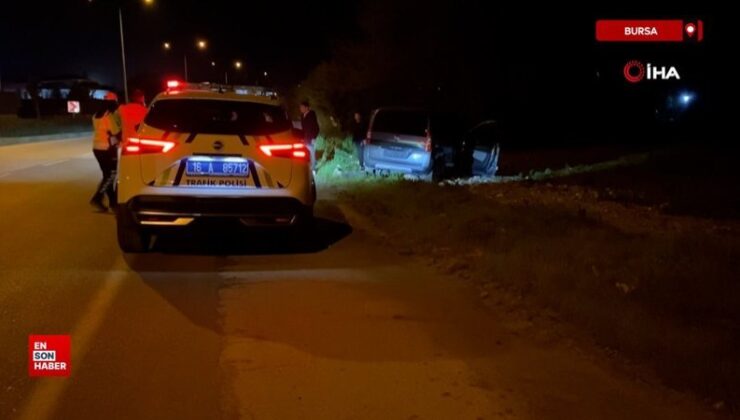 Bursa’da hafif ticari araç köpeğe çarpıp tarlaya uçtu