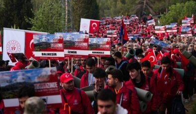 Çanakkale’de 57. Alay Vefa Yürüyüşü başladı