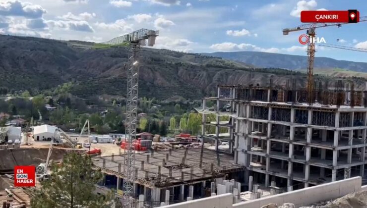 Çankırı’da kule vinçten düşen personel hayatını kaybetti