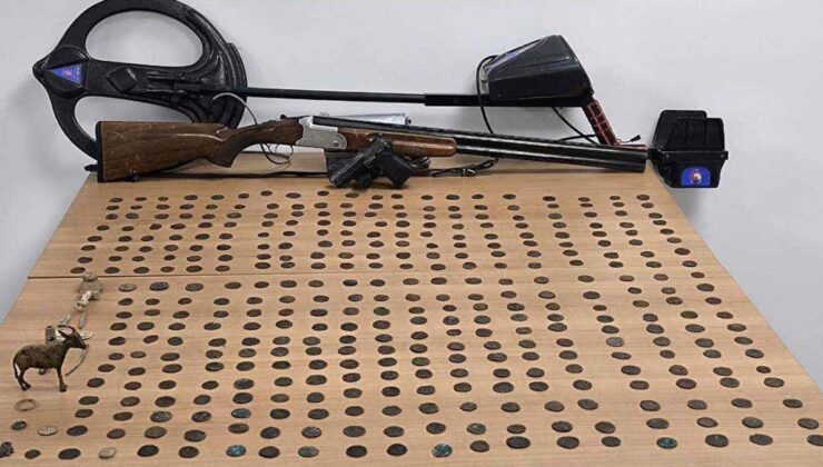 Denizli’de yüzlerce tarihi eser ele geçirildi