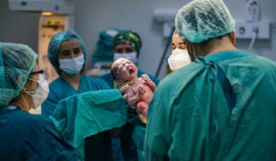 DMM, özel hastanelerde planlı sezaryanın yasaklandığı iddiasını yalanladı