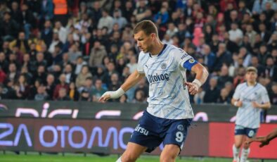 Edin Dzeko’dan hakem eleştirisi