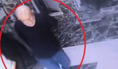 Elazığ’da abdest alan kişinin astığı ceketinin cebinden 29 bin TL’sini çaldı