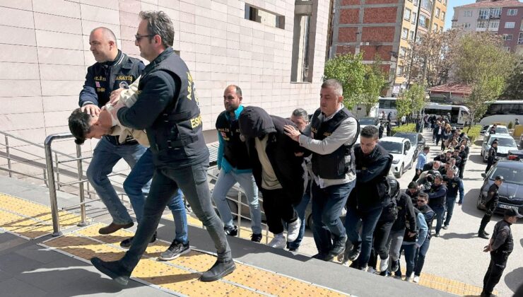 Eskişehir’de dolandırıcılık operasyonu: 20 tutuklama