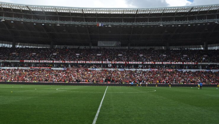 Eskişehirspor’dan tarihi rekor! Taraftar, stadyuma akın etti