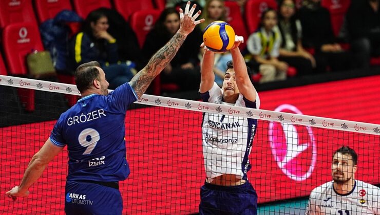 Fenerbahçe, Efeler Ligi’ni üçüncü tamamladı