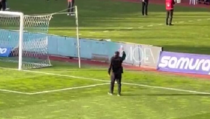 Galatasaray taraftarı, Arda Turan’ı tribüne çağırdı