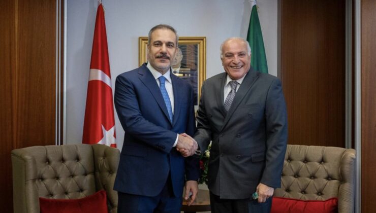 Hakan Fidan, Cezayirli mevkidaşı Attaf ile bir araya geldi