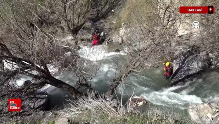 Hakkari’de kayıp kadını arama çalışmaları sürüyor