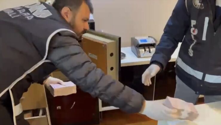 İBB’ye yönelik yolsuzluk soruşturması: Bazı şüphelilerin ev ve iş yerlerinde arama yapıldı