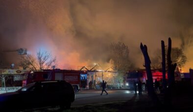 İstanbul Şile’de 6 restoran yandı: 3 kişi yaralandı
