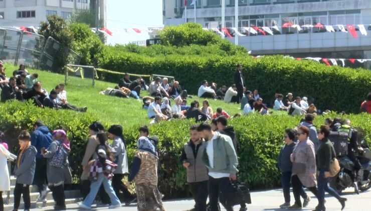 İstanbul’da deprem sonrası Gezi Parkı’na akın ettiler