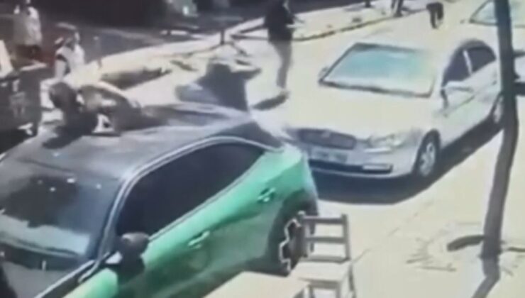 İstanbul’da depremde arabanın üzerine atladı
