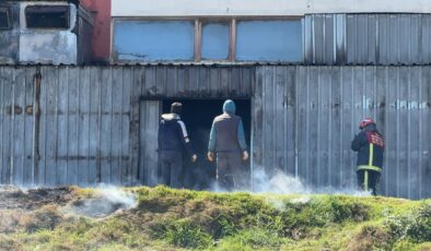 İstanbul’da fabrika deposunda yangın