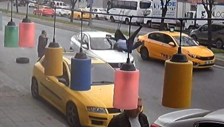 İstanbul’da karşıdan karşıya geçmek isterken savruldu