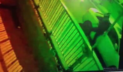 İstanbul’da park halindeki araçtan 50 bin TL çaldılar