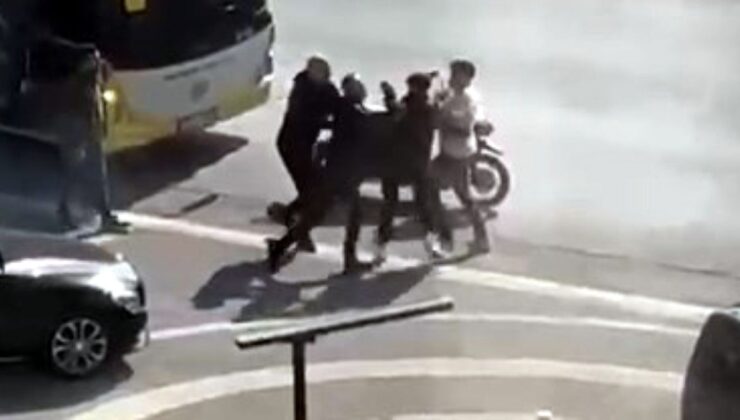 İstanbul’da şoförlerin yol verme hengamesi kamerada