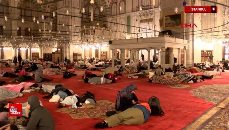 İstanbullular geceyi camiler, spor salonları ve parklarda geçirdi