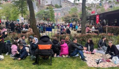 Kağıthane’de deprem sonrası vatandaşlar parklara akın etti