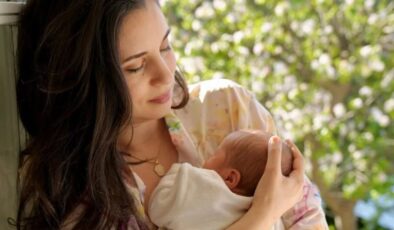 Karsu Dönmez anne oldu