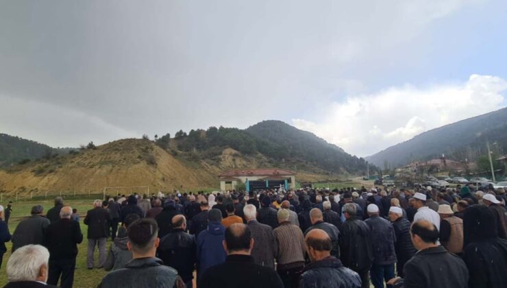 Konya’da yağmur duası sırasında yağmur yağdı