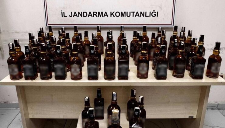 Mersin’de otomobilde kaçak içki çıktı