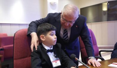 Milli Savunma Bakanı Güler, şehit ve gazi çocuklarıyla buluştu