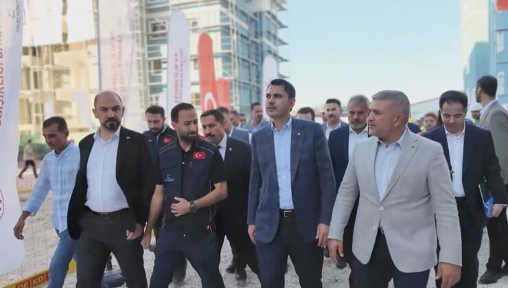 Murat Kurum, 1 Mayıs bildirisinde zelzele bölgesinde çalışan çalışanlara yer verdi