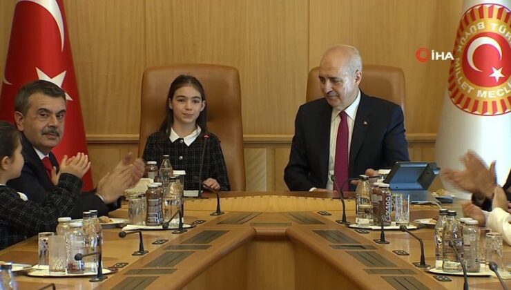Numan Kurtulmuş, TBMM Başkanlık makamını sembolik olarak çocuk başkana devretti
